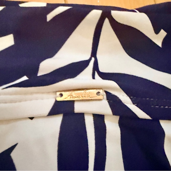 Anne Cole Navy and White Hidden Pockets Floral Swim Skirt - Picture 5 of 10